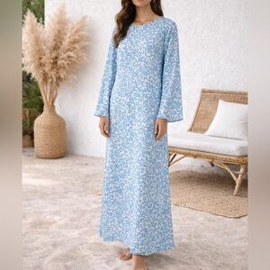 Veiled Azure Blue Floral Pleated Modest Resortwear Vacation Maxi Dress